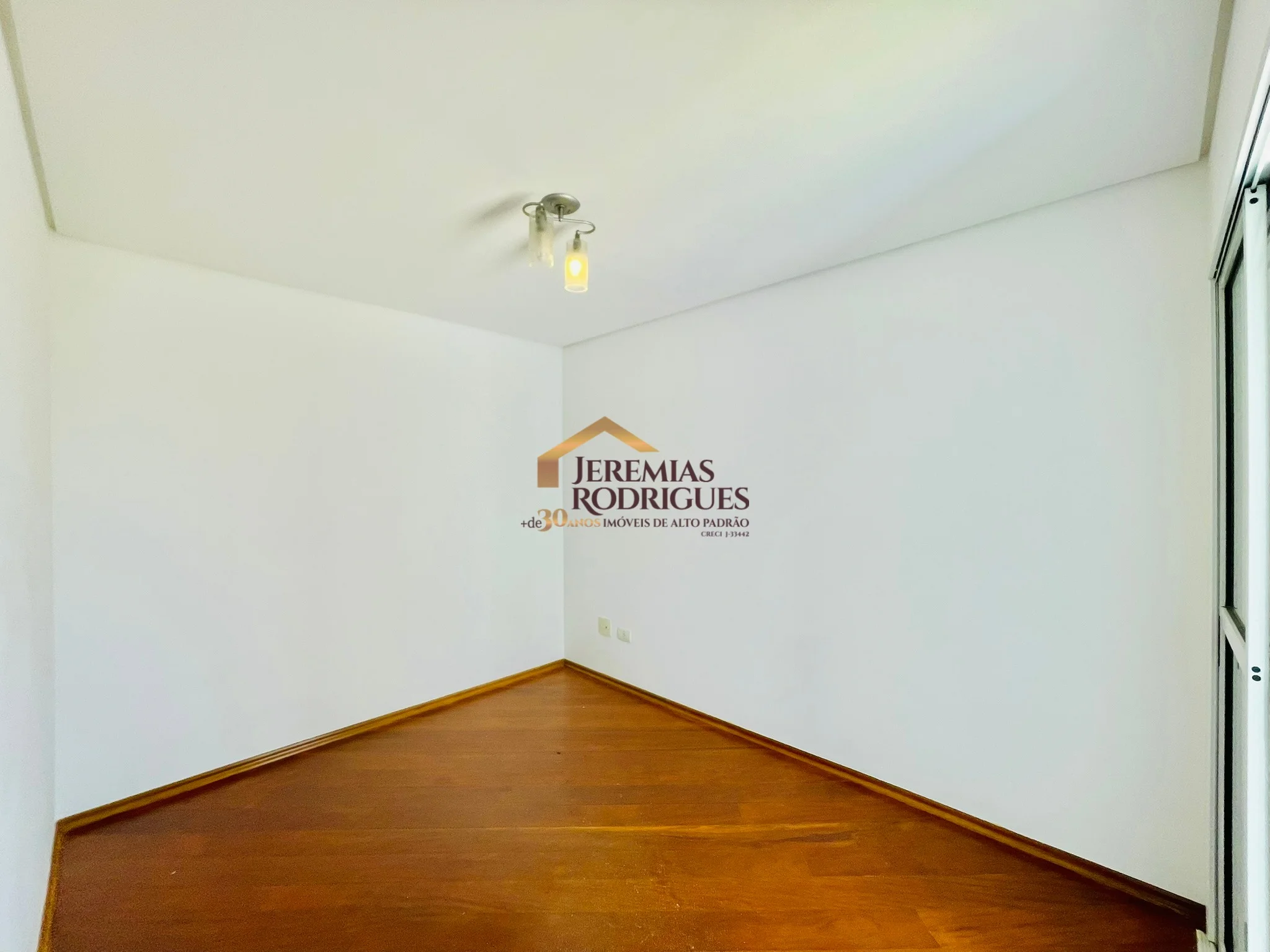Apartamento Duplex para venda e locação no Condomínio Lumiere em Taubaté/SP. — foto 8