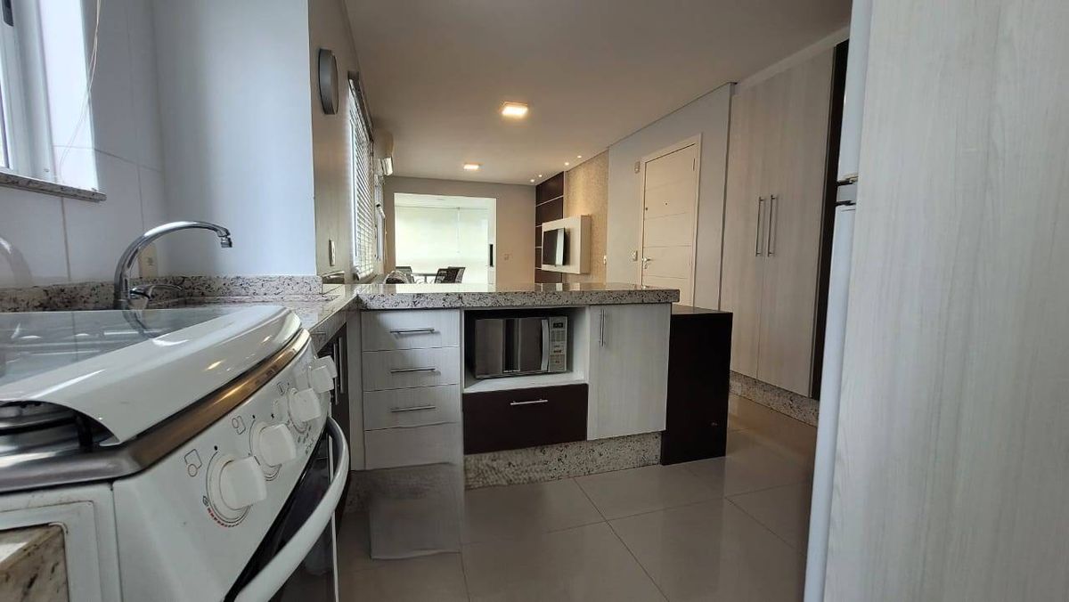Apartamento Quadra Mar 2 Quartos Meia Praia Itapema SC
