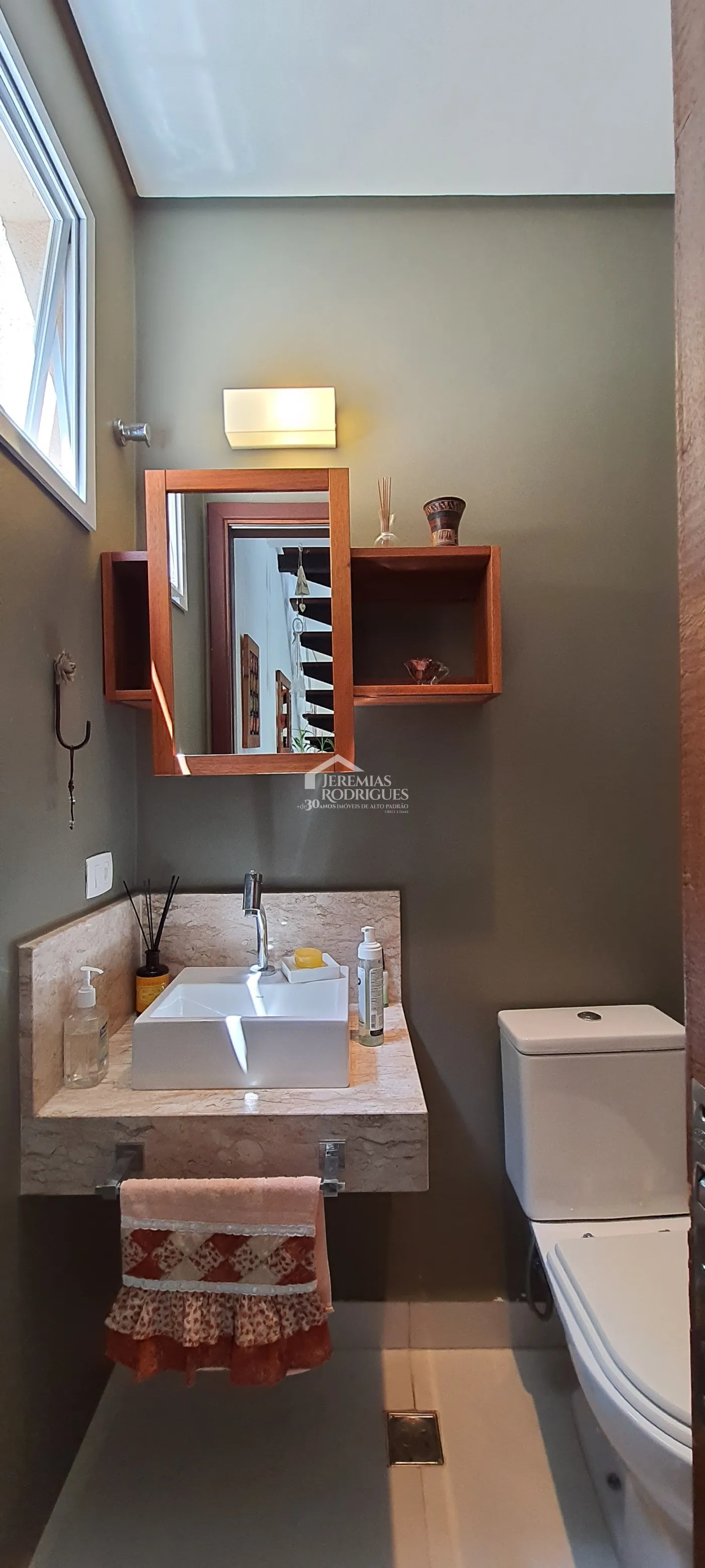 Casa com 3 suítes para venda no Condomínio Campos Do Conde II Versailles em Tremembé/SP