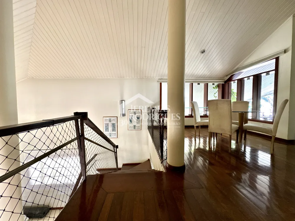 Casa com 4 quartos, 617 m² - Condomínio Taubaté Village - Taubaté/SP