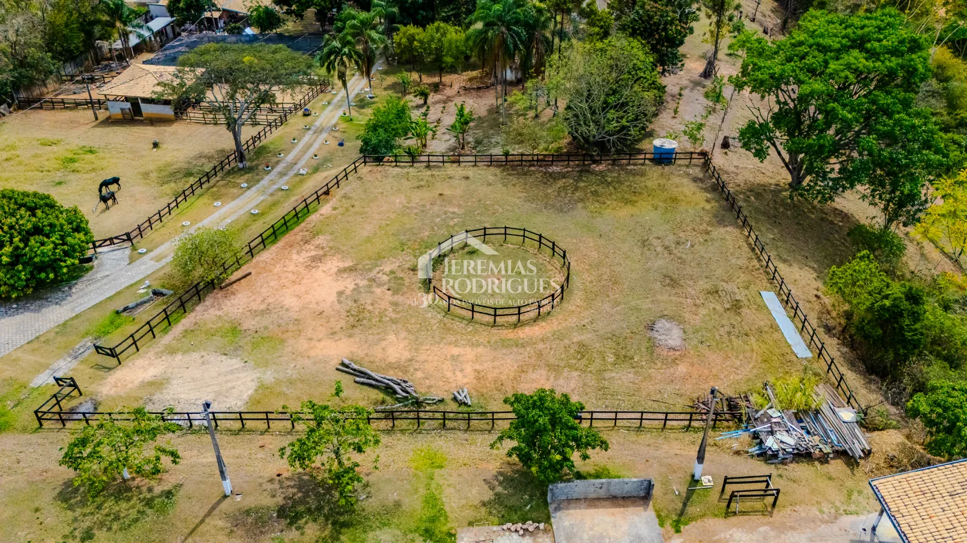 Sítio à venda em Caçapava/SP.