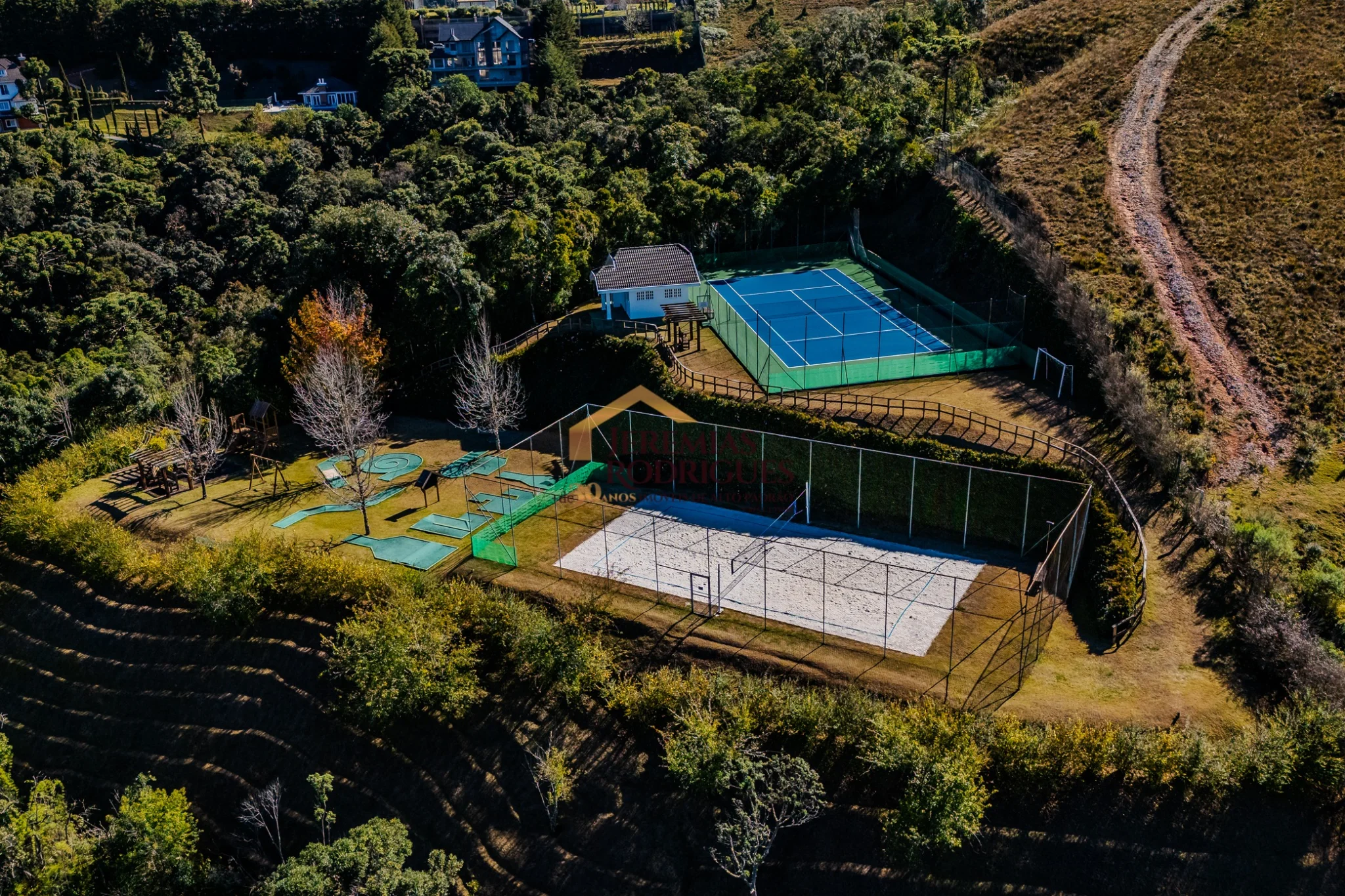 Casa à venda no Condomínio Ecológico I em Campos do Jordão/SP. — foto 43
