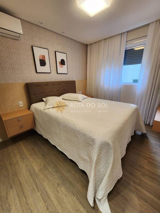 Place Vendôme Apartamento 4 Suítes em Meia Praia Itapema SC