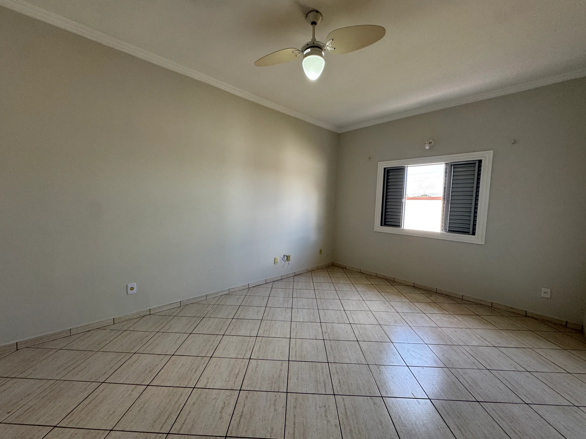 Casa à venda no Condomínio Village Paineiras em Pindamonhangaba/SP