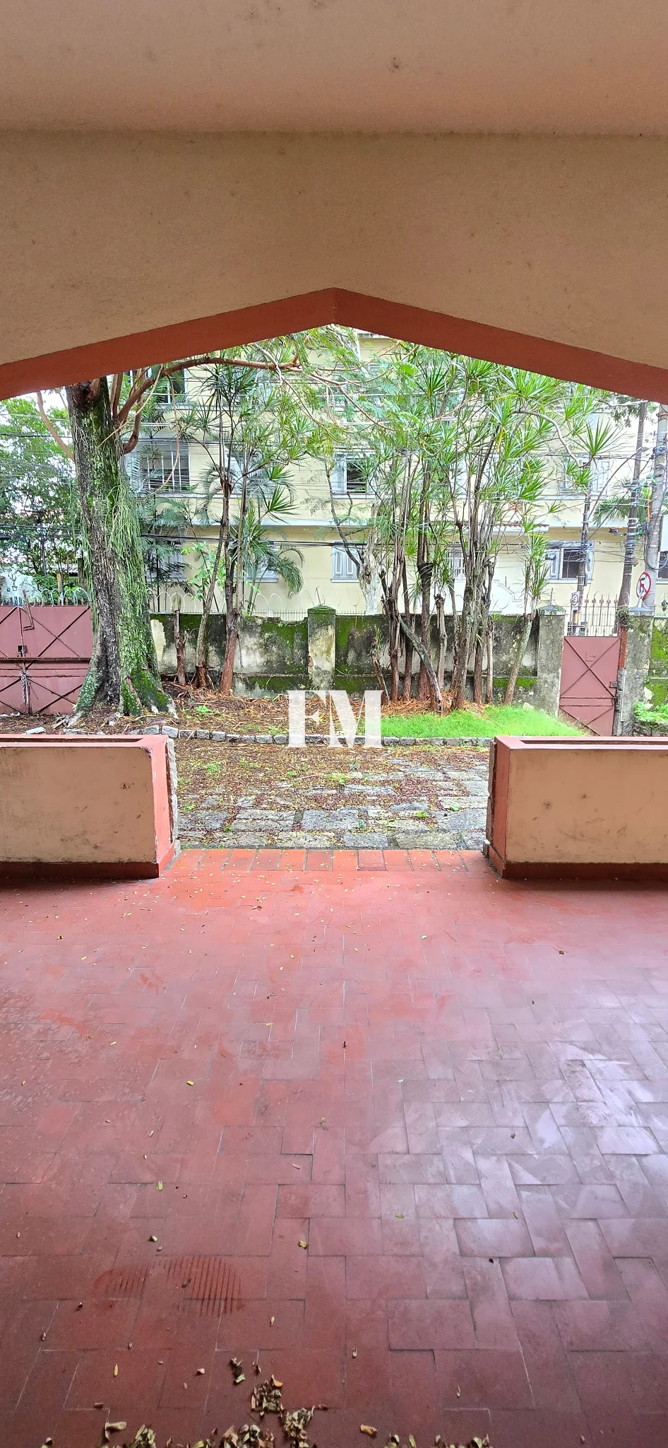 Residência Exclusiva em Centro de Terreno em Laranjeiras - foto 15