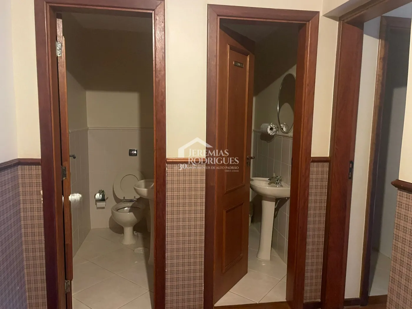Apartamento com 3 dormitórios, 186 m² -  Condomínio Nouvelle Ville - Campos do Jordão/SP