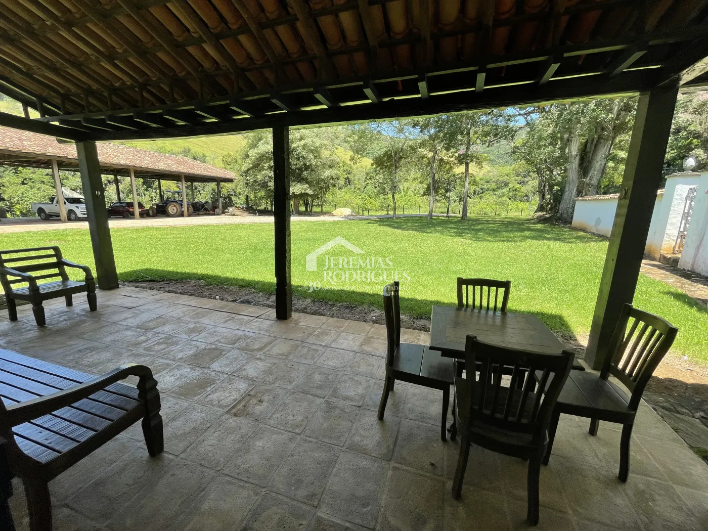 Fazenda com 12 dormitórios - Taubaté/SP