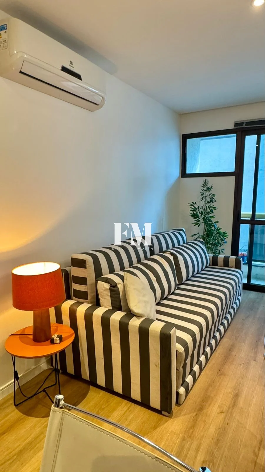 Flat mobiliado à venda em Ipanema com varanda e infraestrutura completa - foto 8