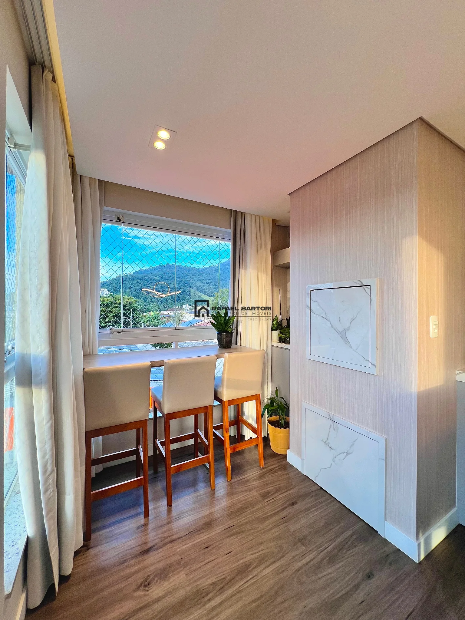 APARTAMENTO LINDO NA BARRA DO RIO MOLHA