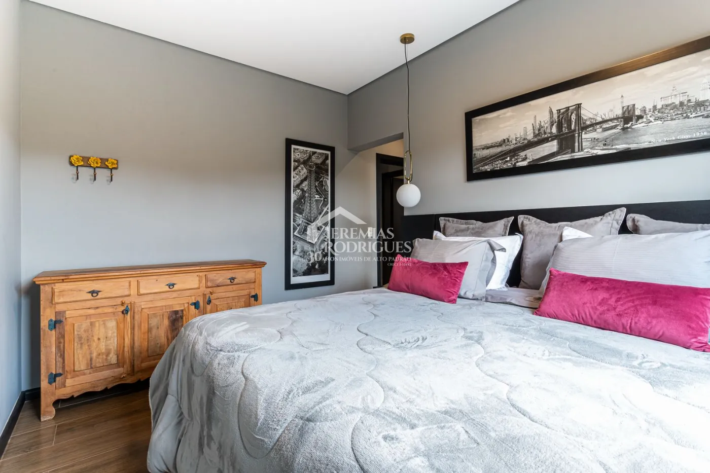 Casa para venda com 5 dormitórios no Residencial Estrelas da Mantiqueira em Campos do Jordão/SP