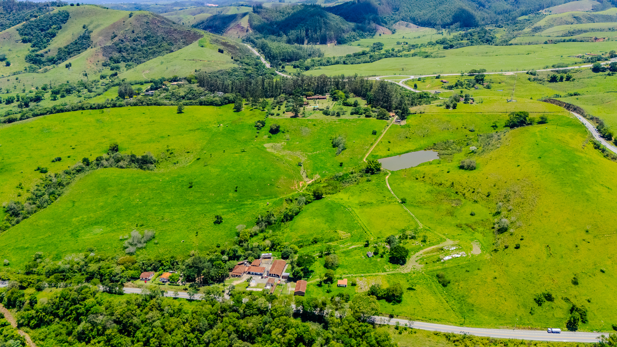 Fazenda à venda com 89,87 ha no bairro Piracuama em Pindamonhangaba/SP. 
