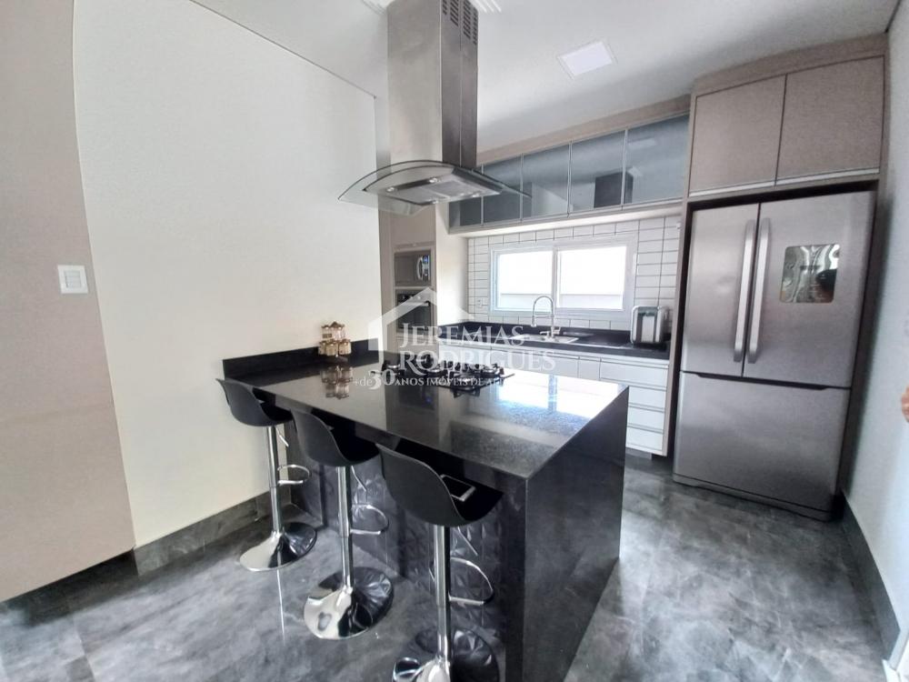 Casa com 3 quartos, 220 m², à venda por R$ 1.910.000- Reserva dos Lagos - Pindamonhangaba/SP