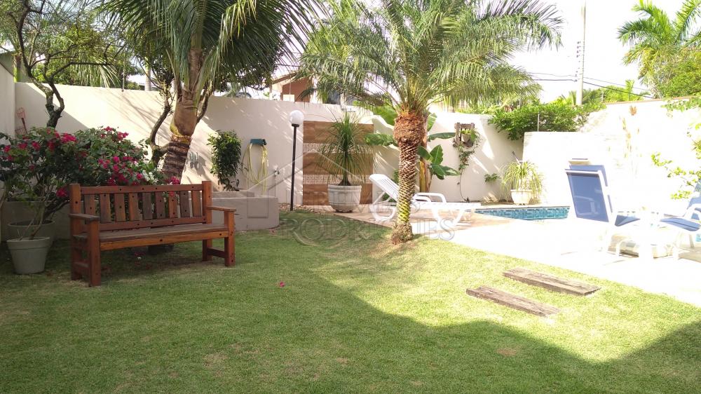 Casa à venda com 4 dormitórios no Condomínio Taubaté Village em Taubaté/SP. 