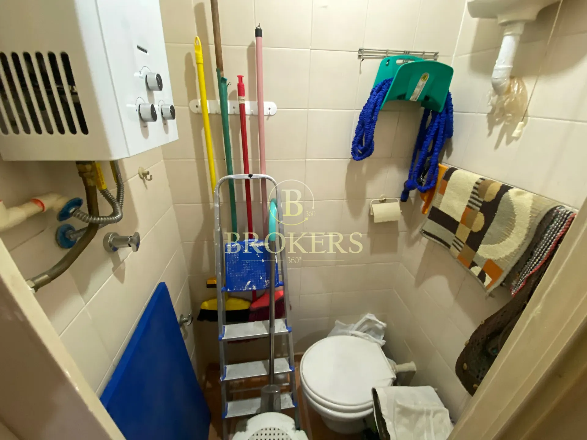 Oportunidade na quadra da praia Copacabana, Posto 3! Apartamento modernizado à venda, 2 quartos , s — foto 20