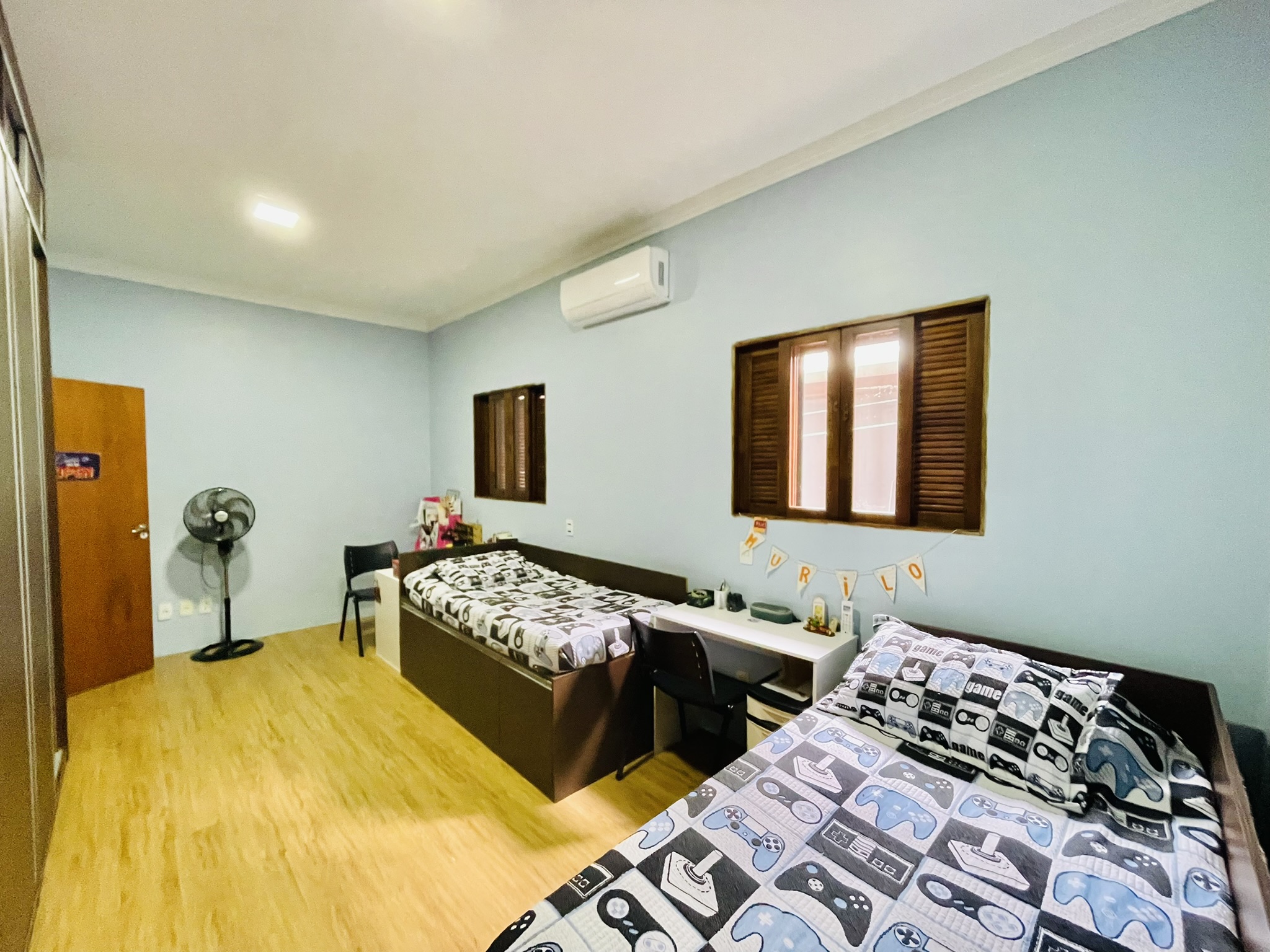 Casa para venda e locação com 4 dormitórios no Condomínio Parque dos Pássaros em Tremembé/SP.  