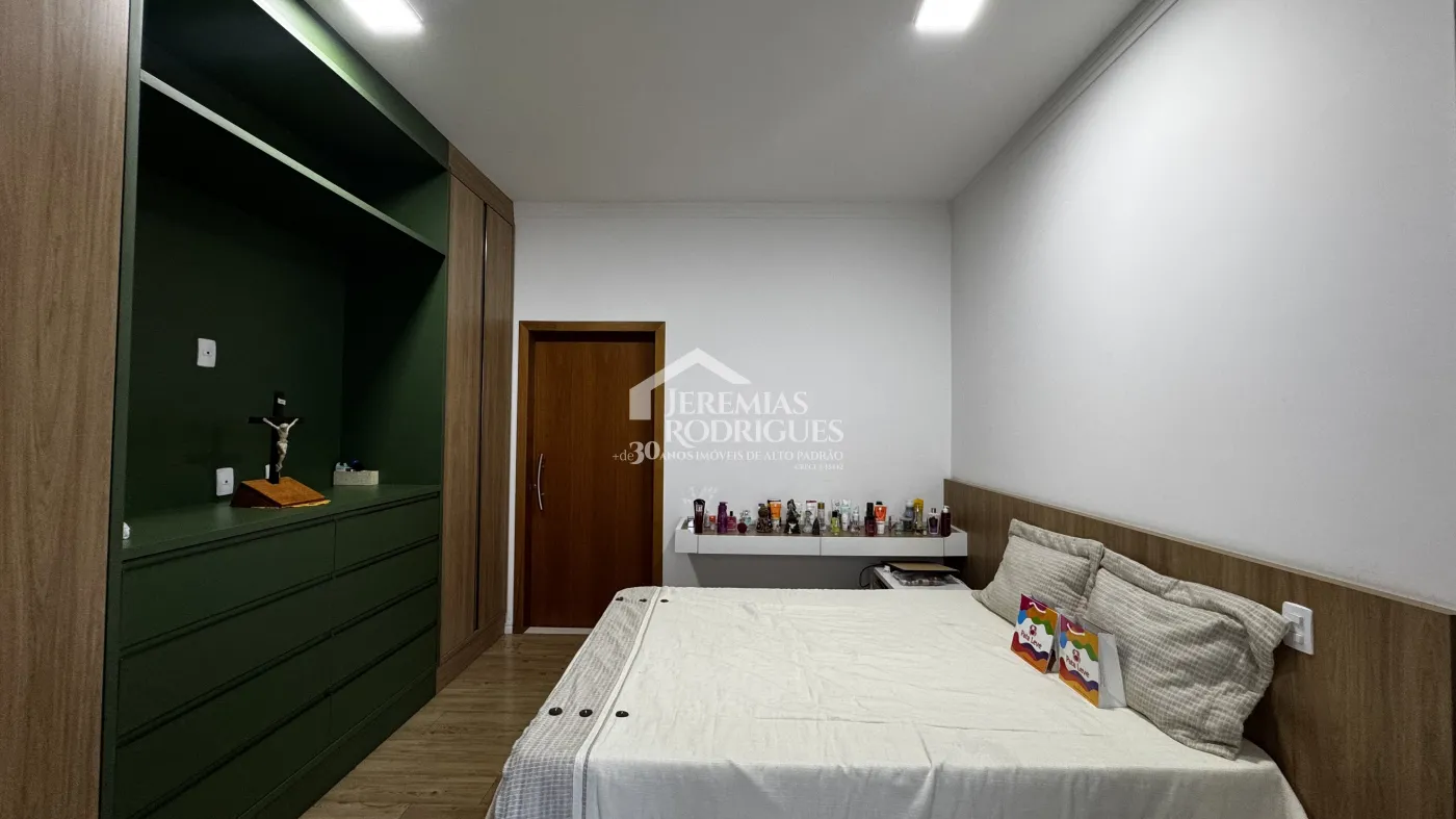 Casa à venda com3 suítes no Condomínio Reserva dos Lagos em Pindamonhangaba/SP.