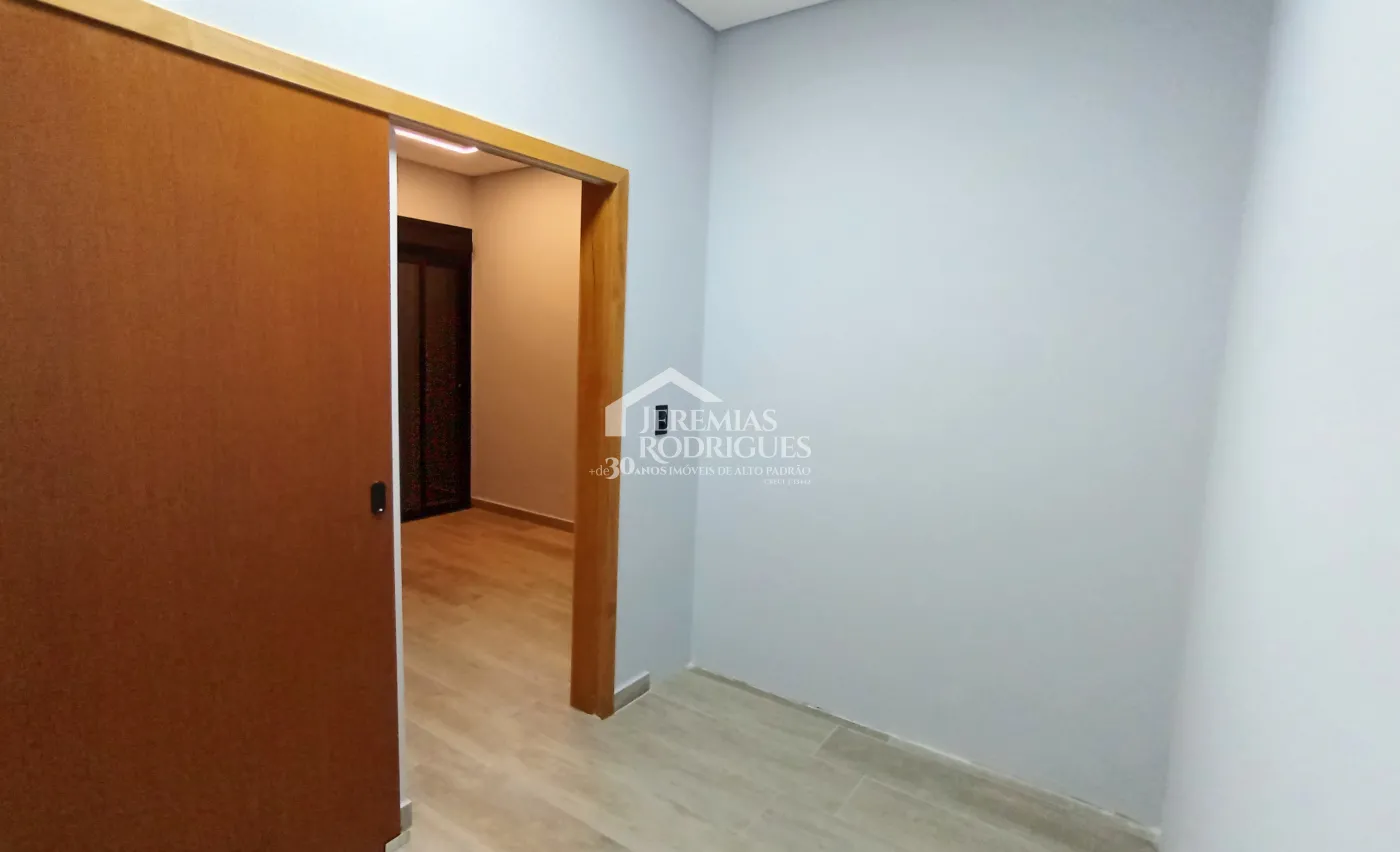 Casa à venda com 3 dormitórios no Condomínio Pérola do Vale em Tremembé/SP.