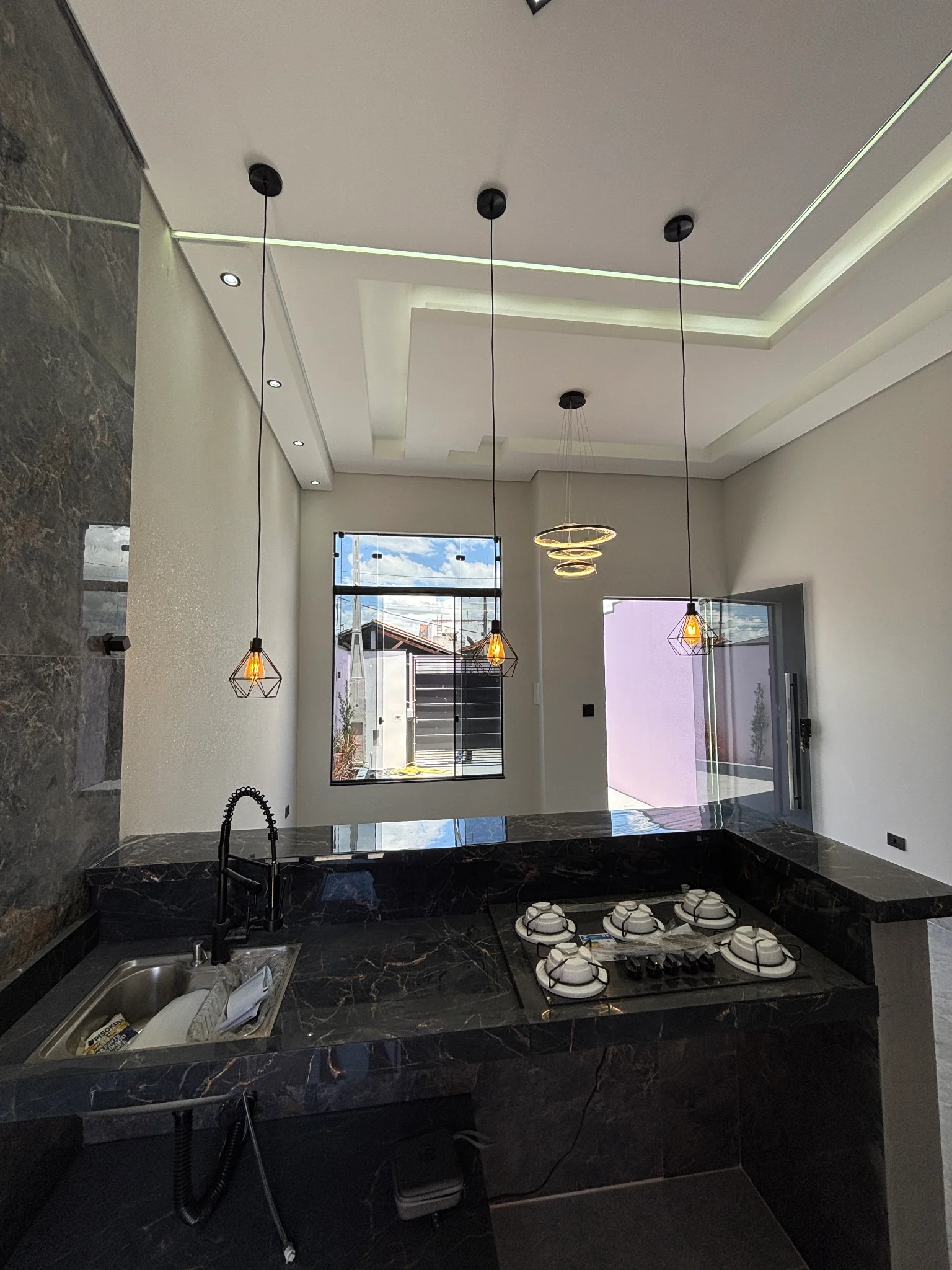 Casa com quintal amplo à venda no Cidade Nova – Pindamonhangaba/SP