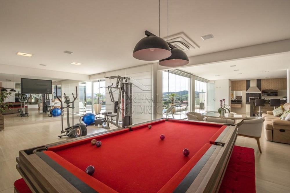 Casa à venda por R$ 3.990.000,00 - Taubaté/SP