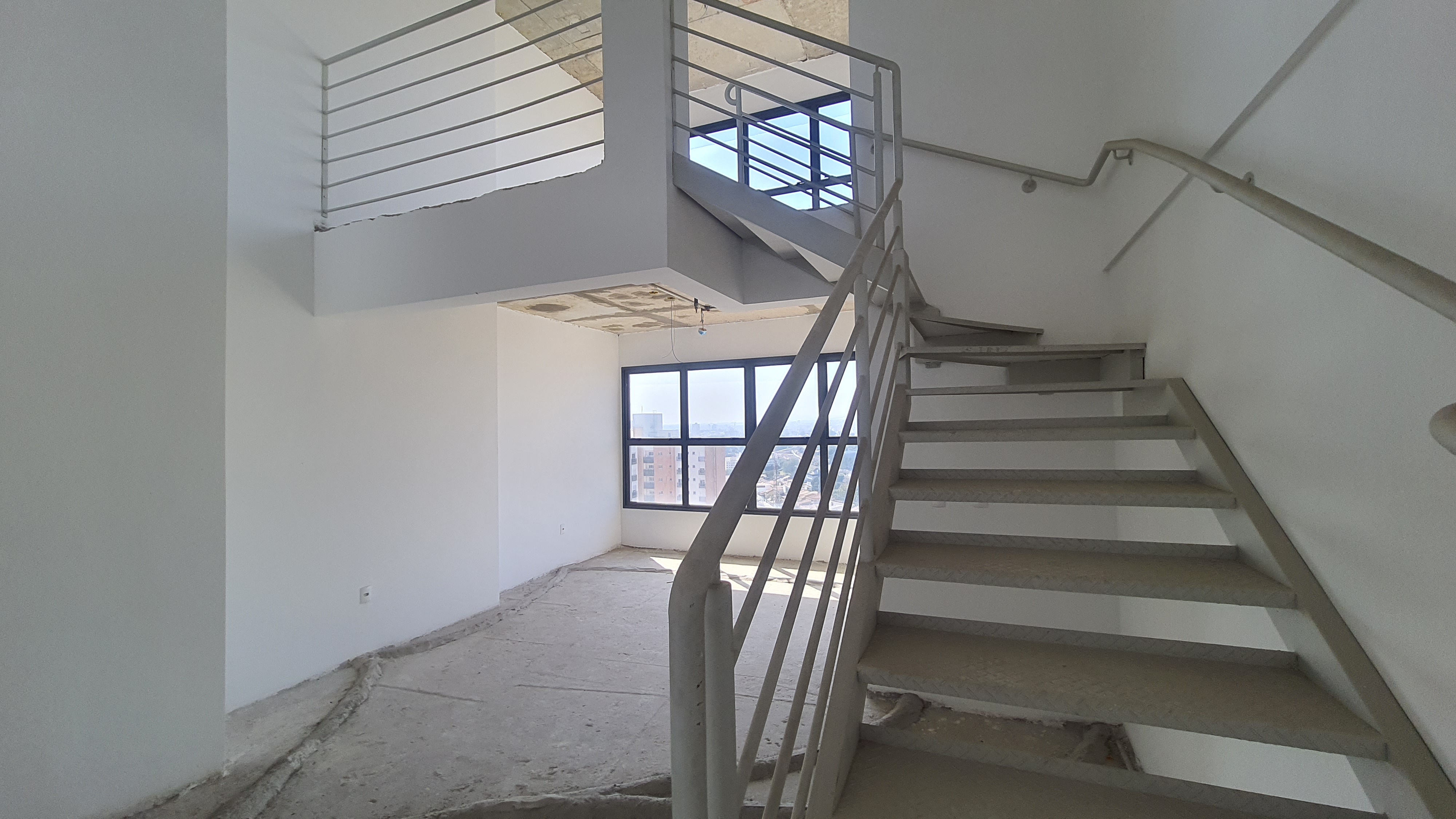 Sala comercial à venda, 70 m² no Edifício The One Office Tower em Taubaté/SP.