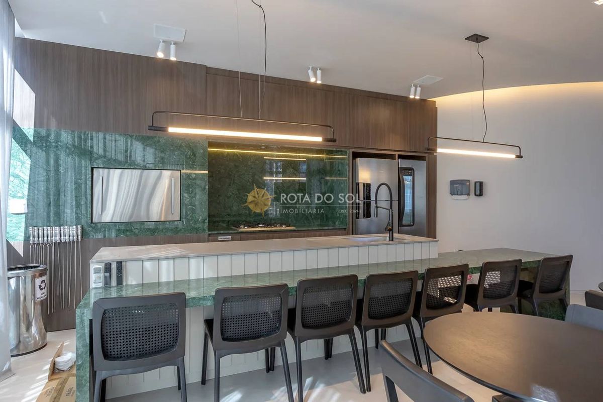 Pleniluni Apartamento 3 Suítes Frente à Avenida Meia Praia Itapema SC