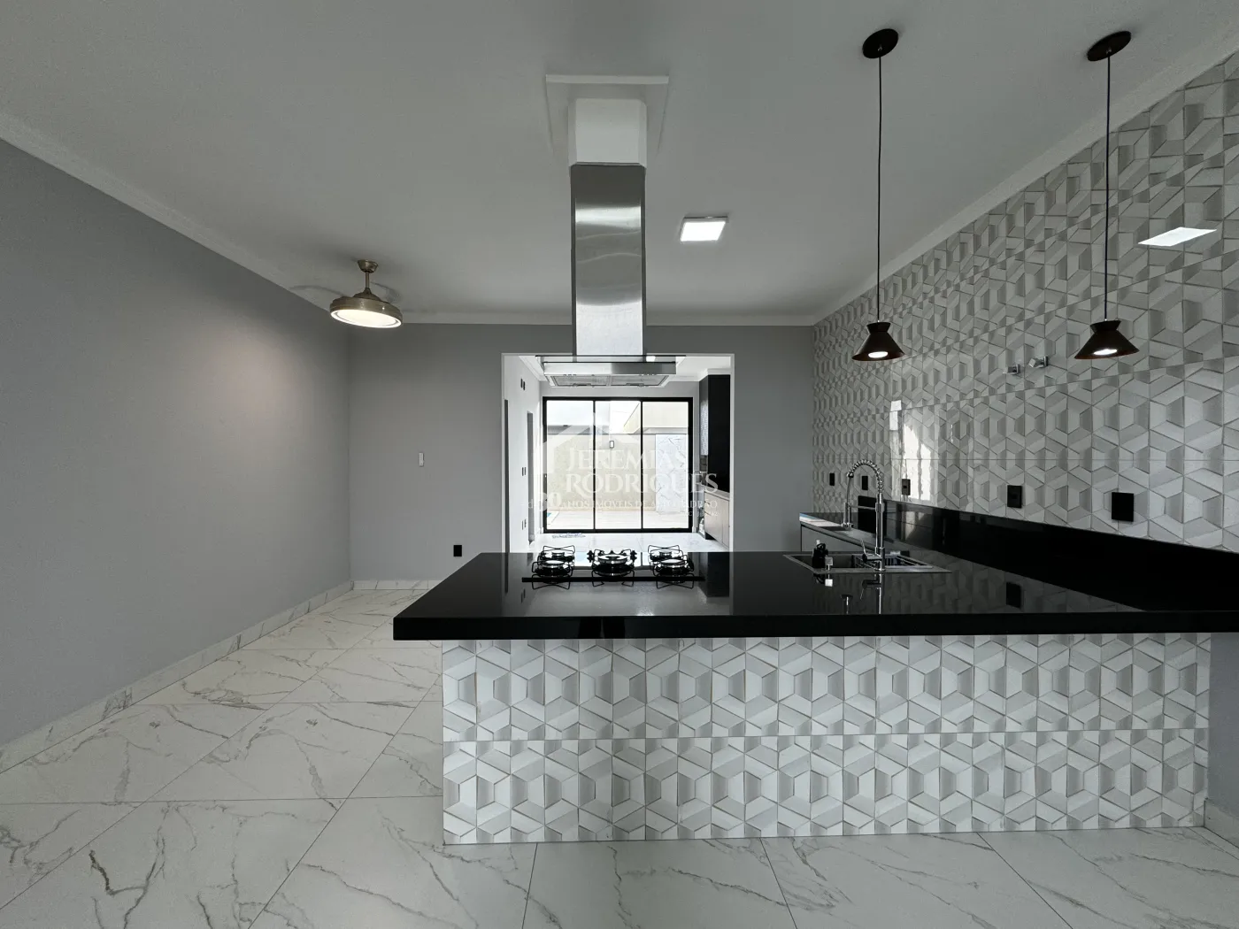Casa com 3 dormitórios, 167 m² - Condomínio Pérola do Vale - Tremembé/SP.