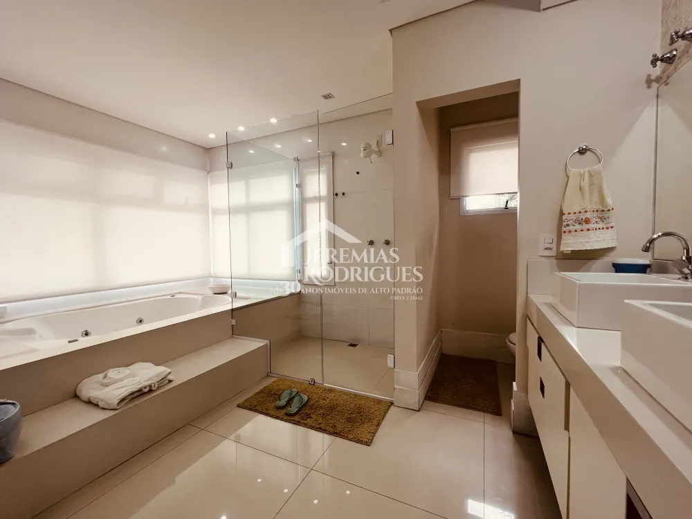 Casa com 6 quartos, 500 m² - Taubaté Village - Taubaté/SP