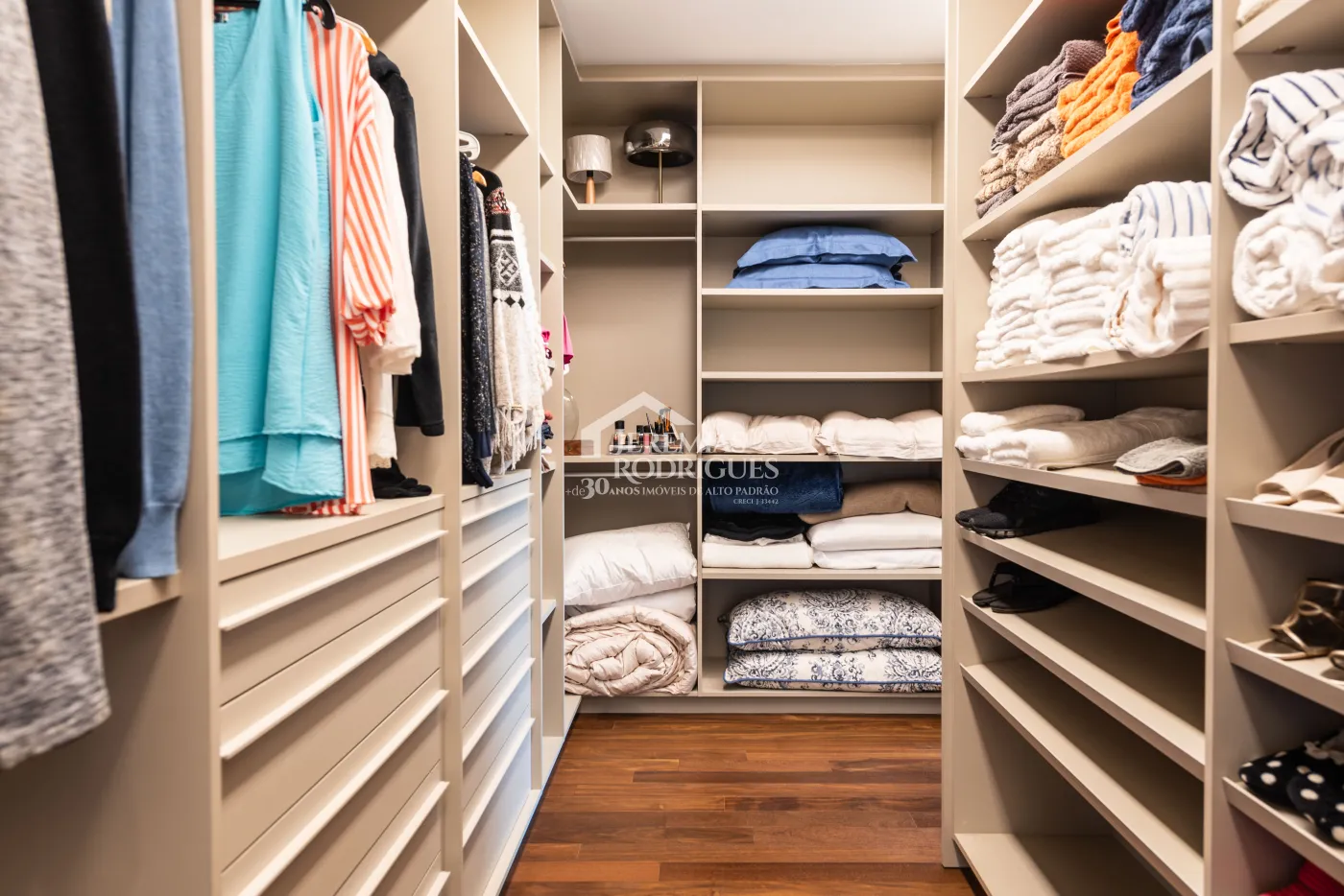 Casa para venda com 4 suítes no Condomínio Fazenda Dona Carolina em Itatiba/SP