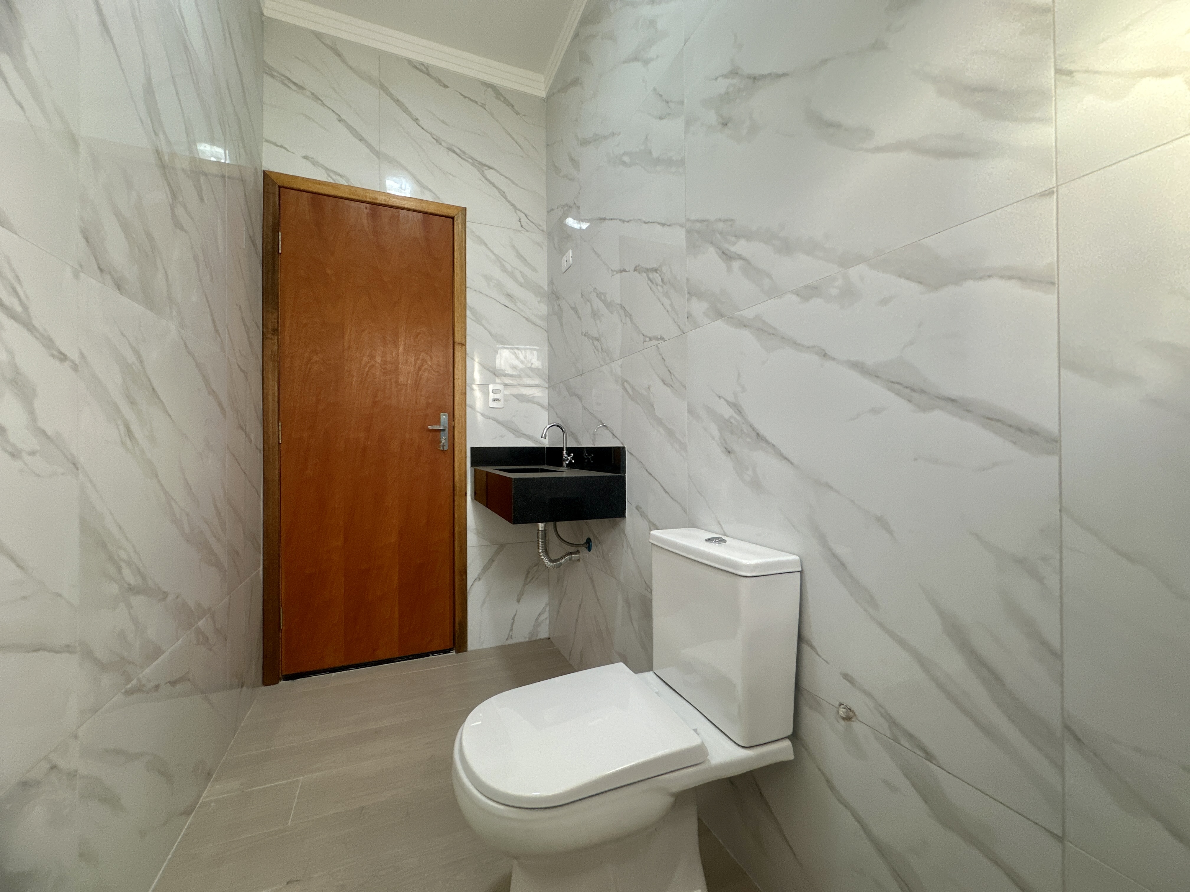 Casa à venda com 3 dormitórios no Condomínio Residencial Tecoara em Taubaté/SP