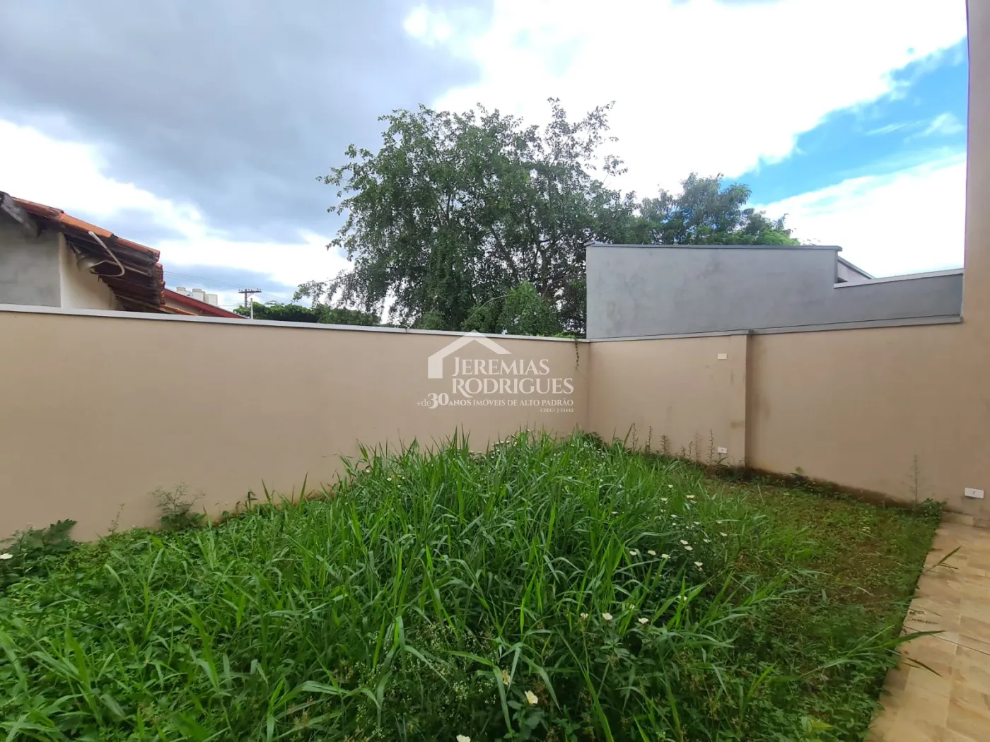 Casa com 3 dormitórios, 154 m² - Condomínio Parque Esperança - Taubaté/SP.
