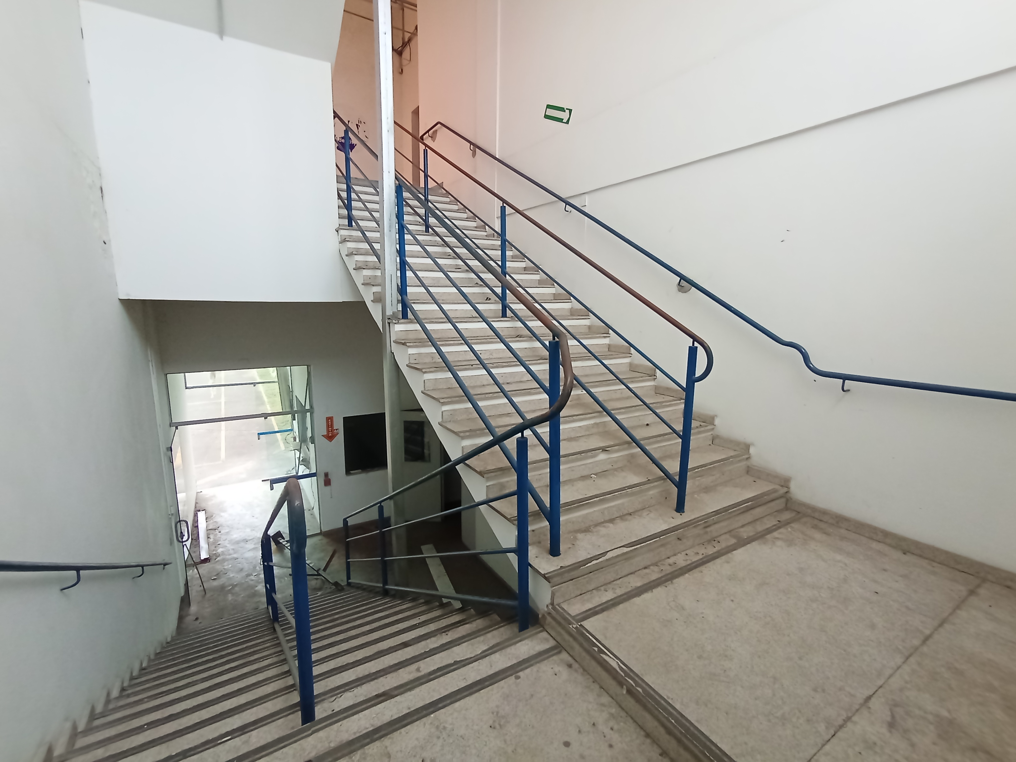 Prédio para venda e locação, 6.000 m² no bairro Jardim Independência em Taubaté/SP.