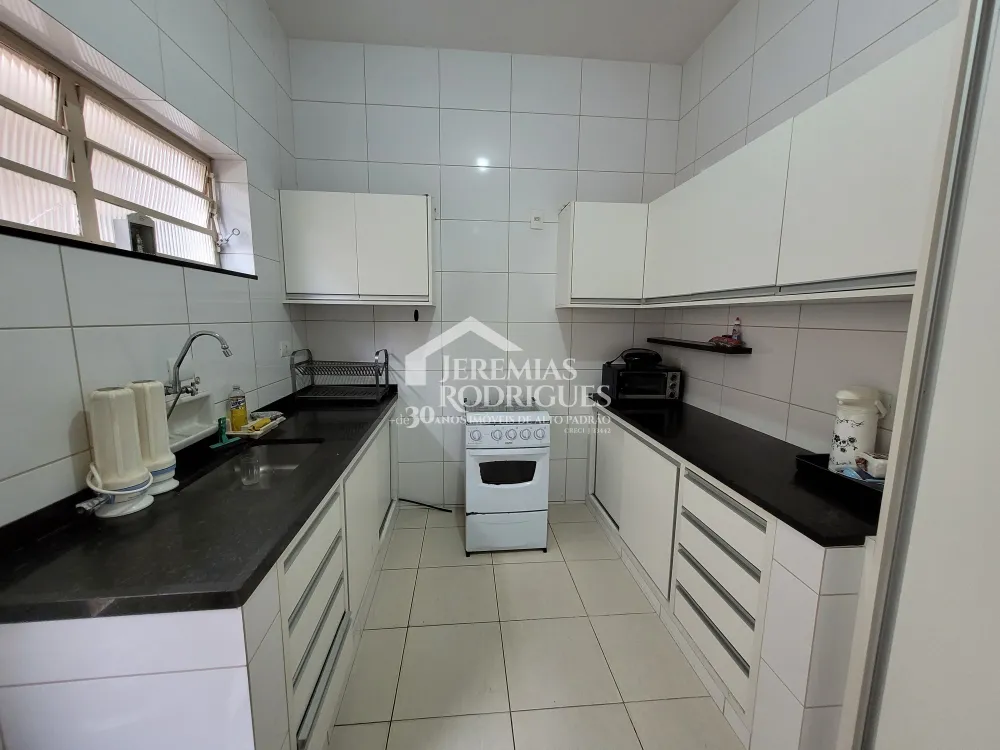 Casa com 3 quartos, 260 m², venda por R$ 1.050.000- Jardim Maria Augusta - Taubaté/SP