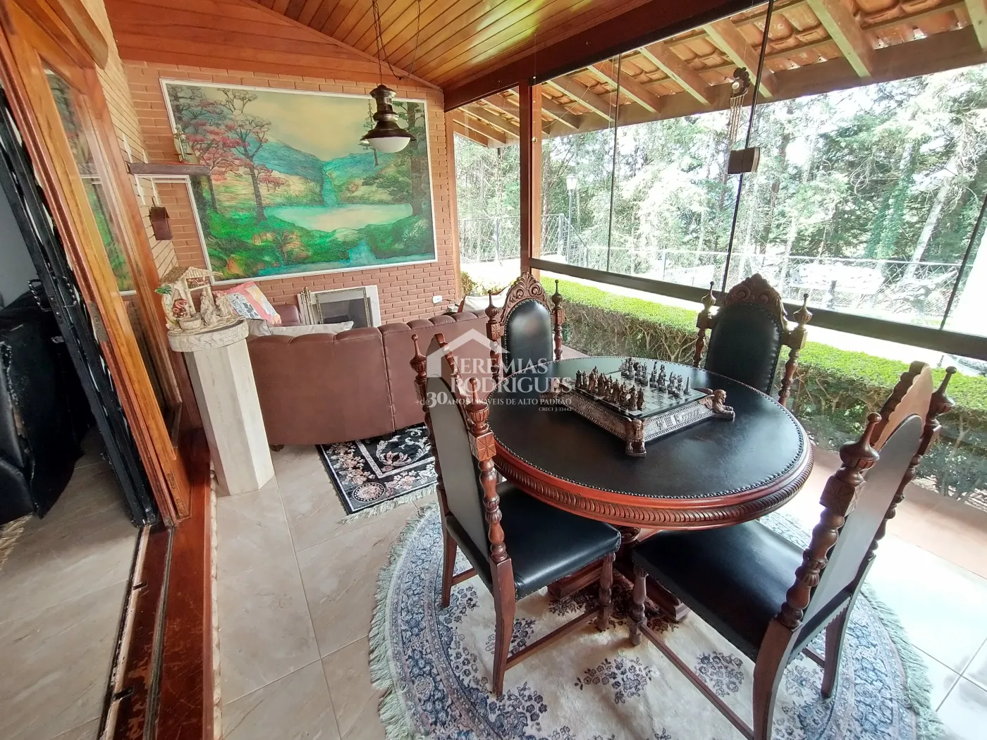 Casa com 4 dormitórios, 265 m² -  Alto do Capivari - Campos do Jordão /SP