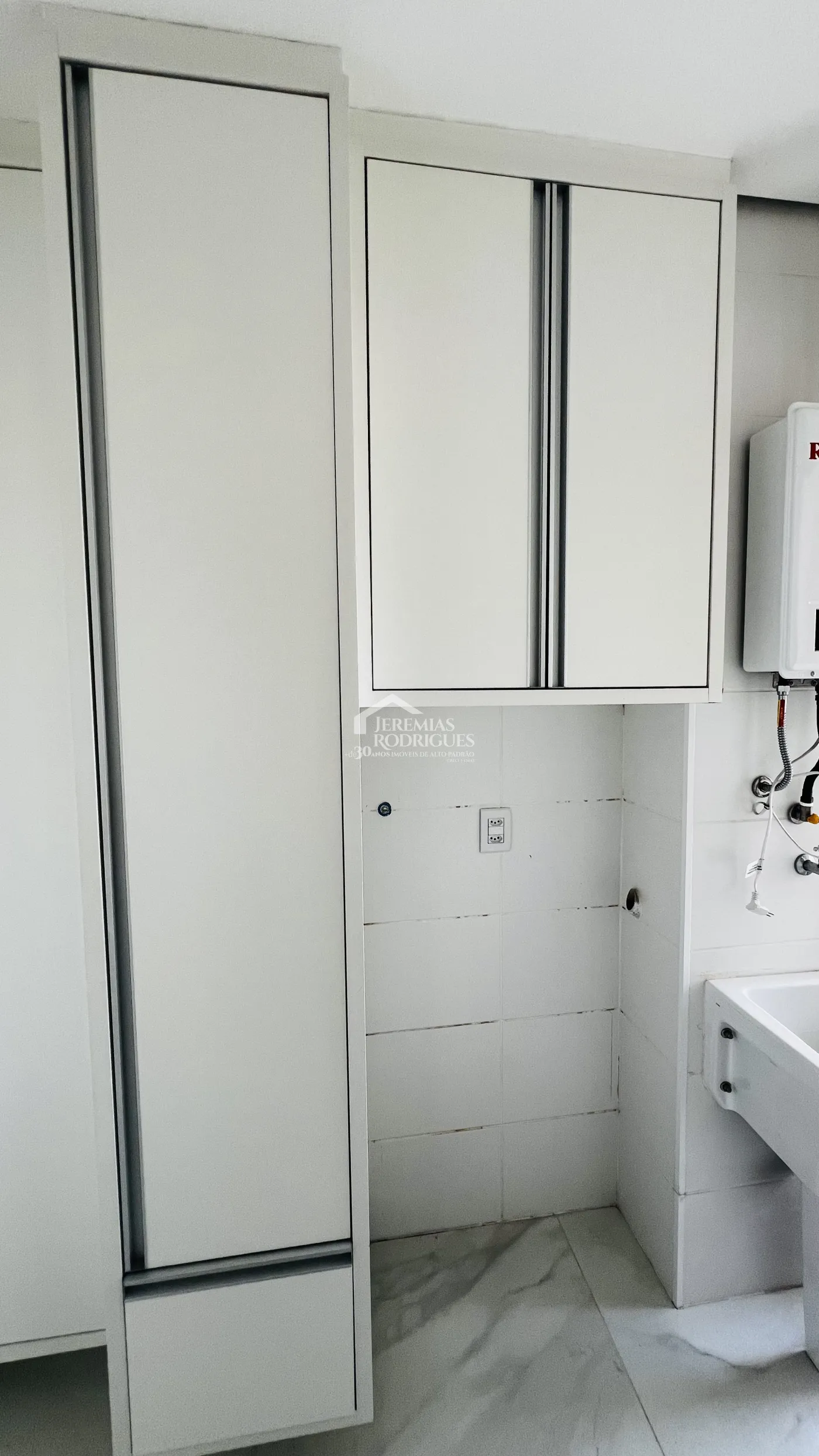 Apartamento para venda com 3 suítes no Edifício Vert Residence em Taubaté/SP