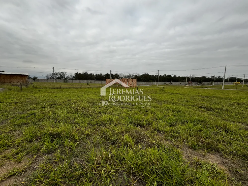 Terreno com 175 m² - Condomínio Bosque da Imperatriz- Pindamonhangaba/SP.