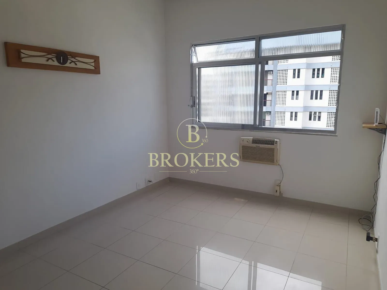 Apartamento com 2 quartos, em frente ao metrô, à Venda em  Botafogo, Rio de Janeiro. — foto 14