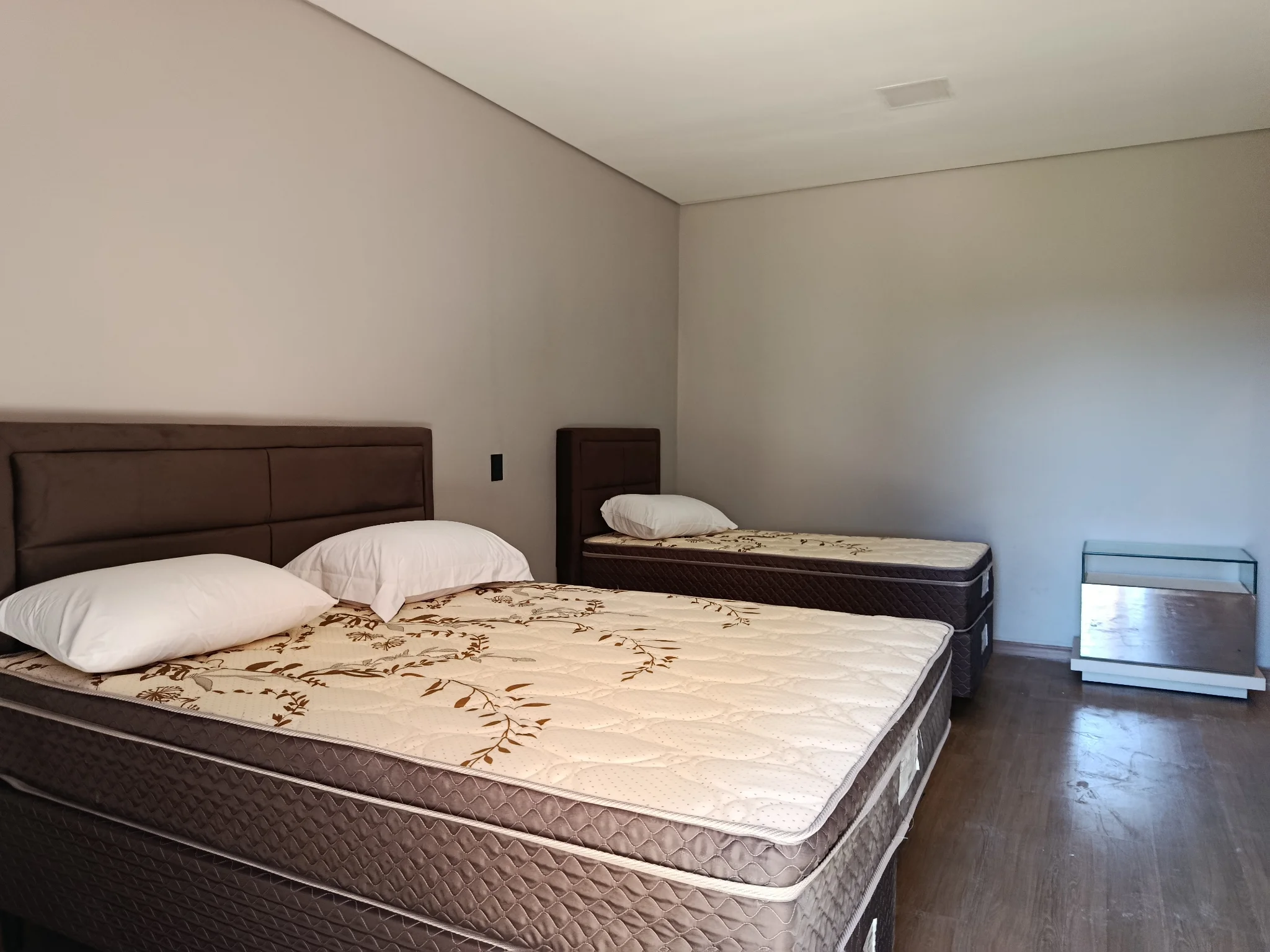 Casa com 5 suítes à venda no Condomínio Allemansratt em Campos do Jordão /SP.