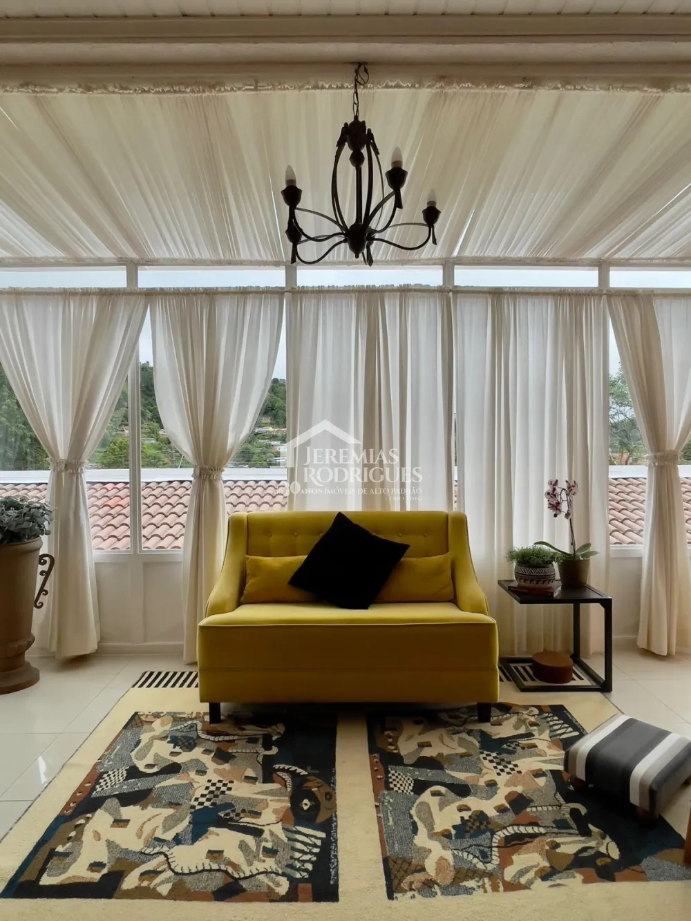 Casa com 4 suítes, 350 m² -  Vila Francalanza - Campos do Jordão/SP.