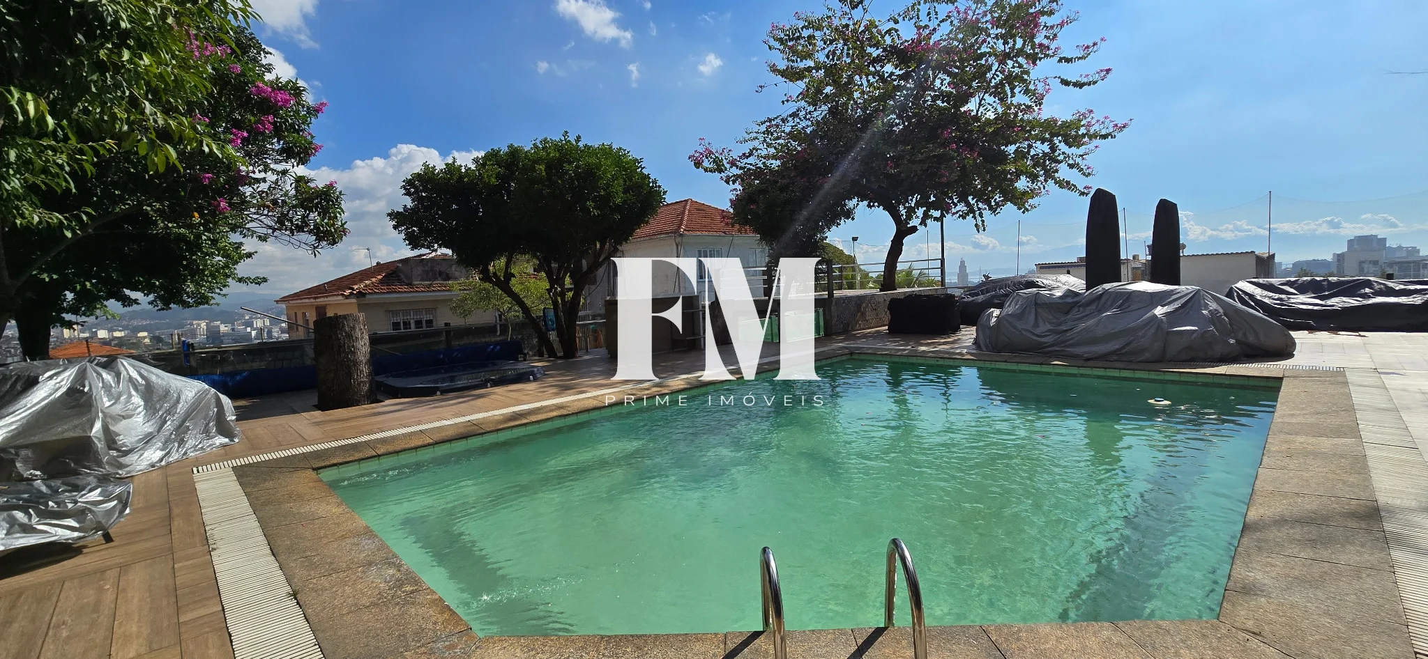 Casa Exclusiva Cercada pelo Verde com Lazer Completo e Guarita com Segurança 24 Horas - foto 3