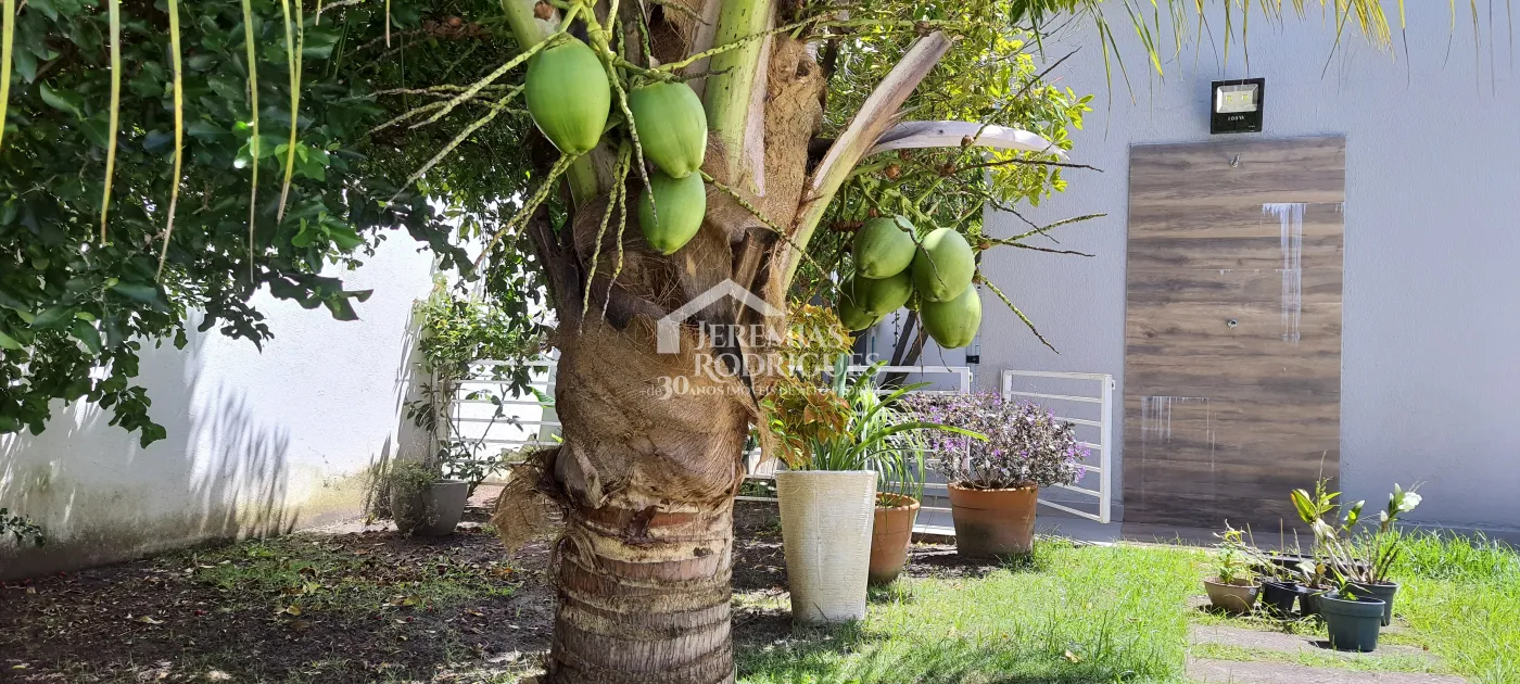 Casa com 3 suítes para venda no Condomínio Campos Do Conde II Versailles em Tremembé/SP