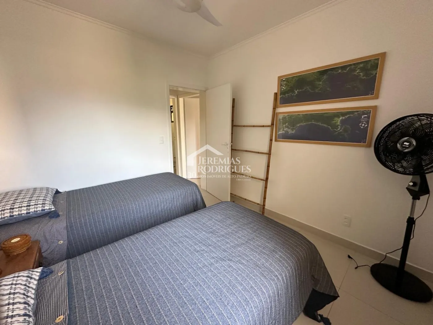Apartamento duplex à venda com 3 dormitórios, 194 m² no Condomínio Lauro Rezende em Ubatuba/SP.