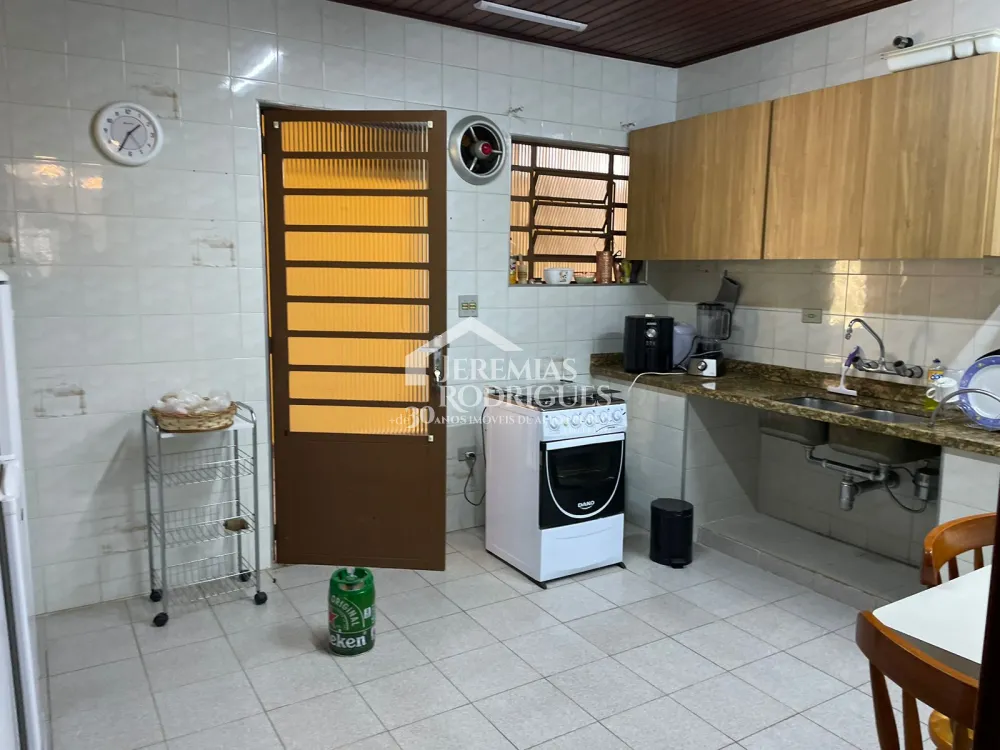 Casa com 5 suítes, 348 m² - Centro - Santo Antônio do Pinhal/SP.