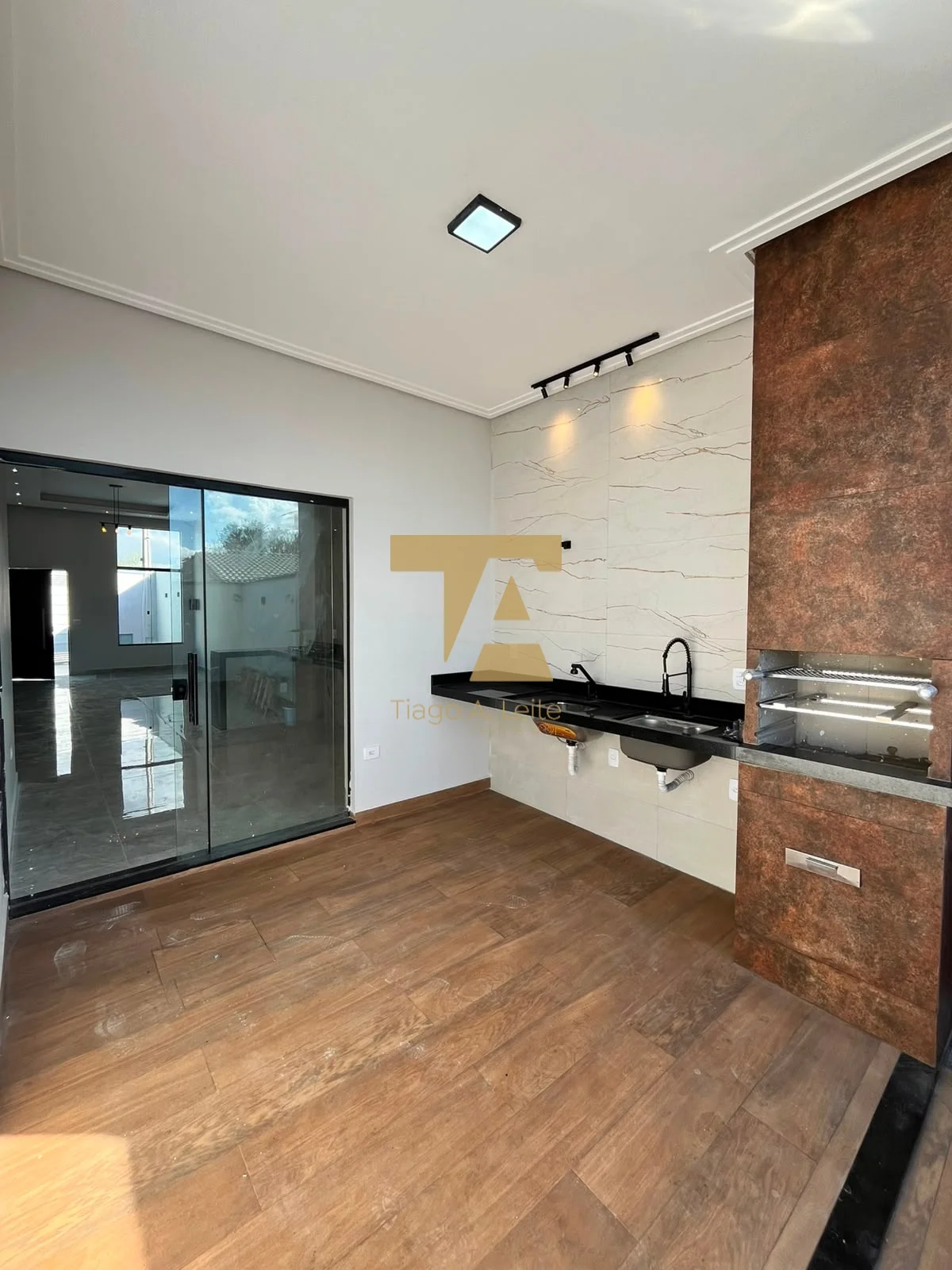 Casa à Venda Pindamonhangaba 3 Quartos 1 Suíte 100m² Piscina — foto 3
