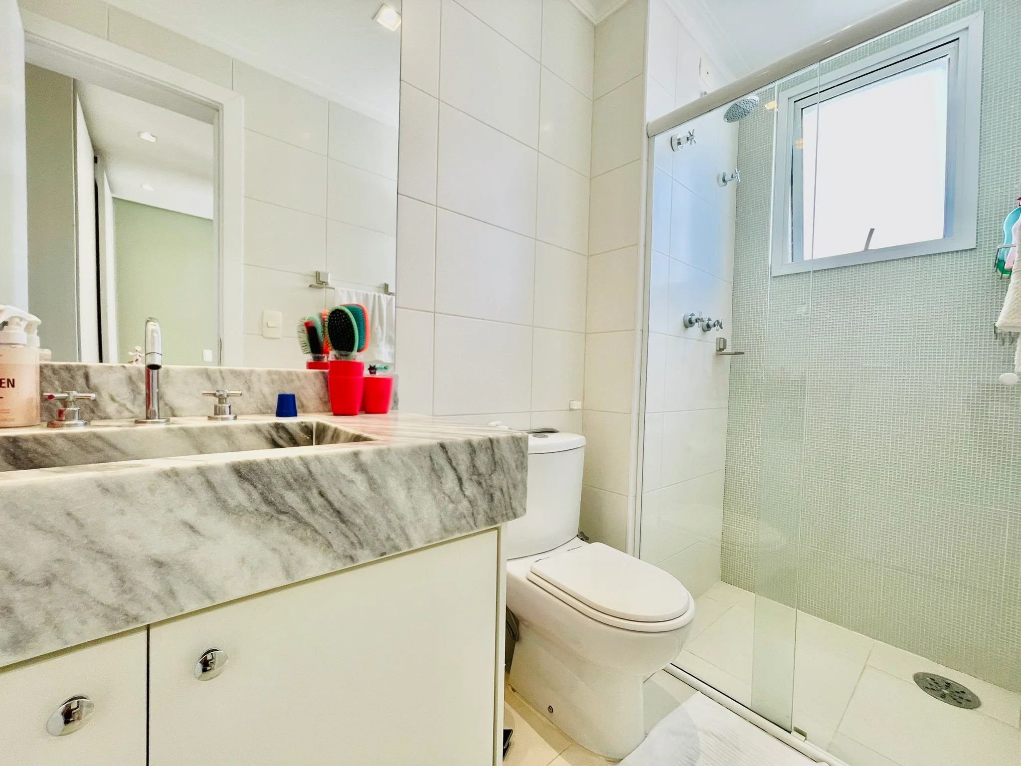 Apartamento à venda com 3 dormitórios, 130m² no Edifício Figueiras em Taubaté/SP