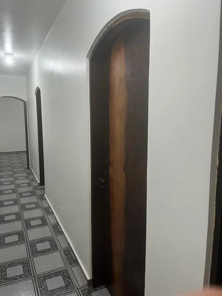 Casa GRANDE, 153m², Térrea com 03 quartos, 02 Vagas de Garagem Coberta, para locação no Jardim Ipê 4, São Bernardo do Campo - SP