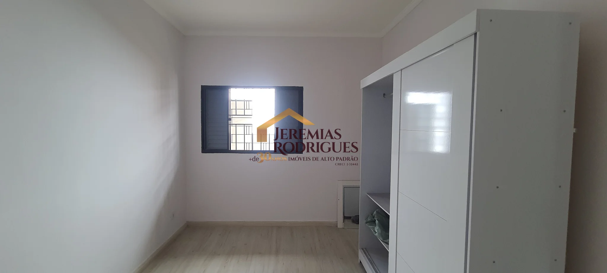 Casa á venda no Bairro Jardim Russi em Taubaté/SP. — foto 11