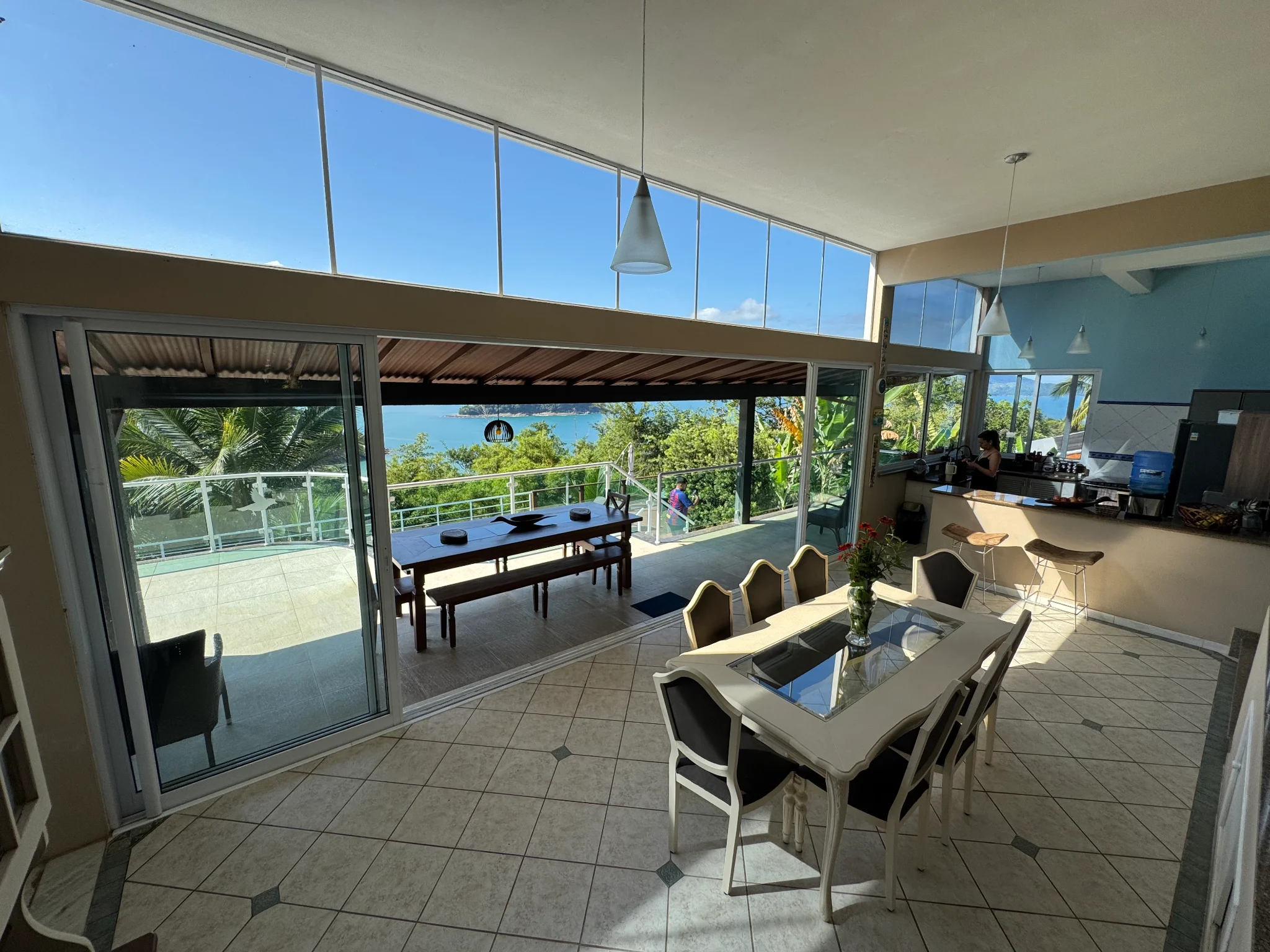 Casa à venda com 6 suítes no Condomínio Caçandoca em Ubatuba/SP