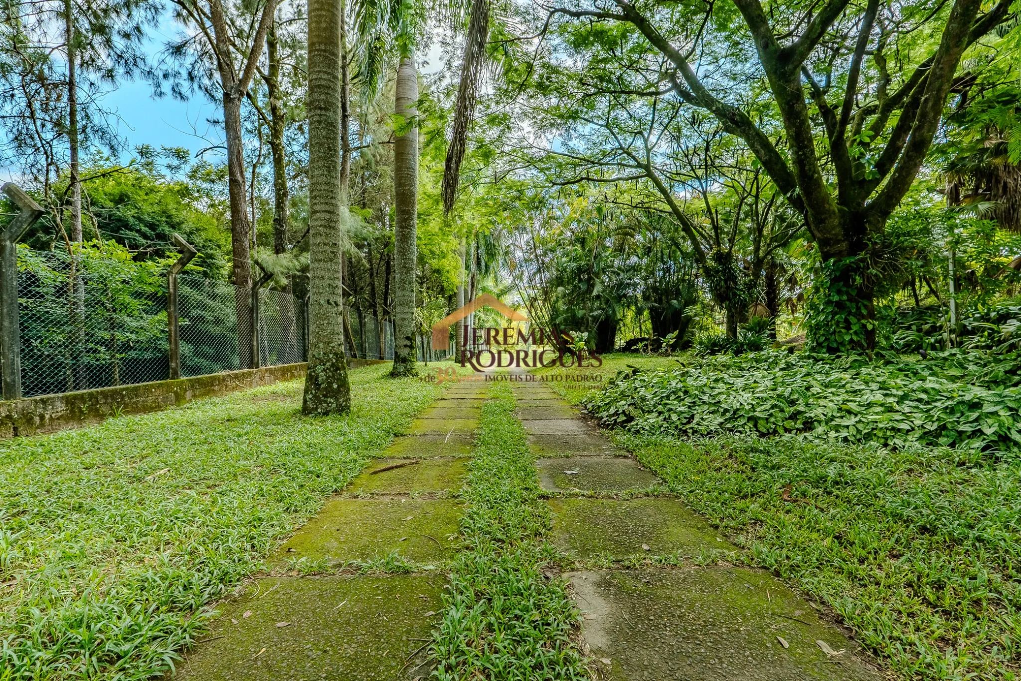 Sítio á venda próximo do Centro em Guaratinguetá/SP. — foto 28