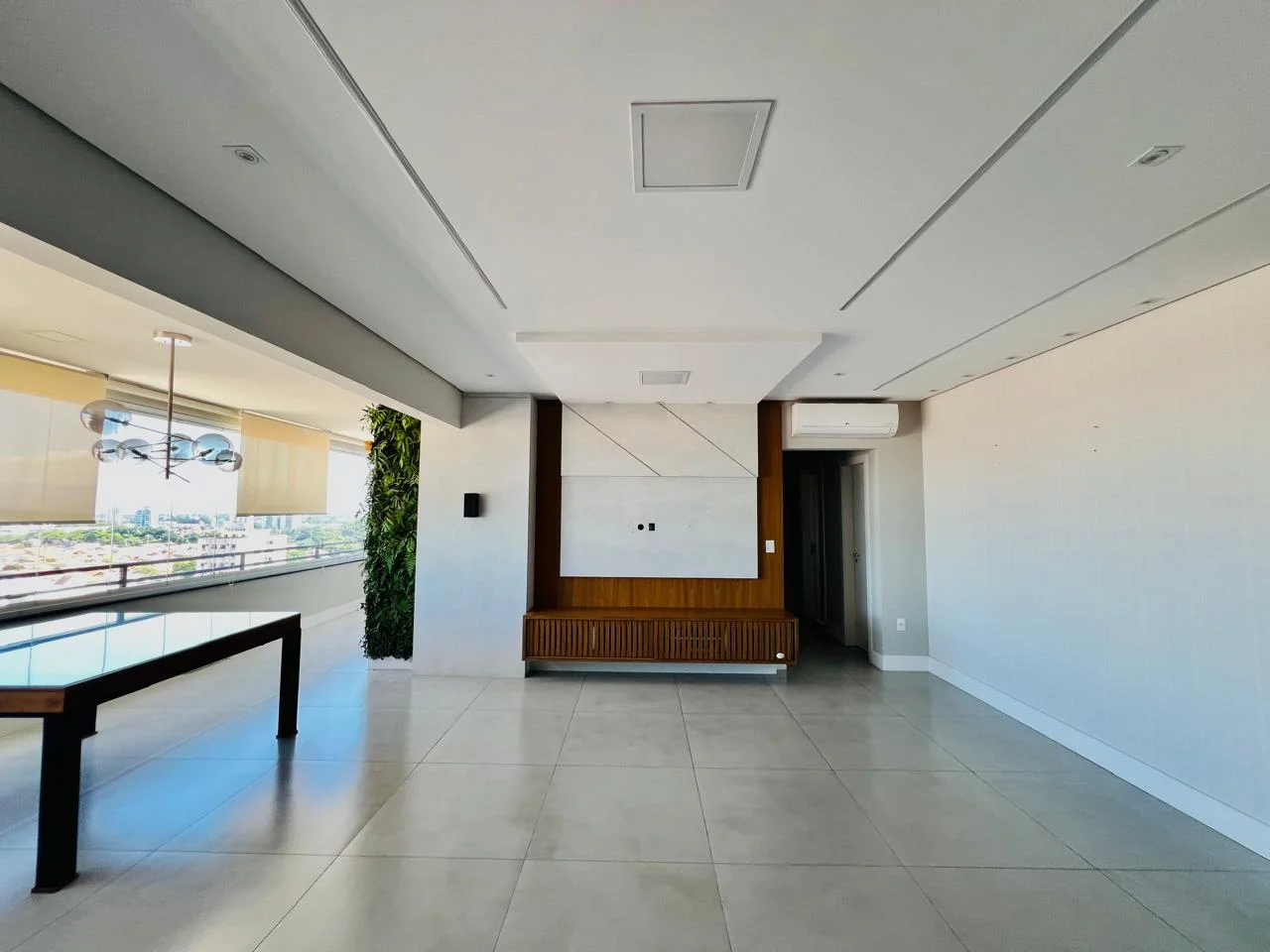 Apartamento para venda e locação no Edifício Grand Terrace em Taubaté/SP. 