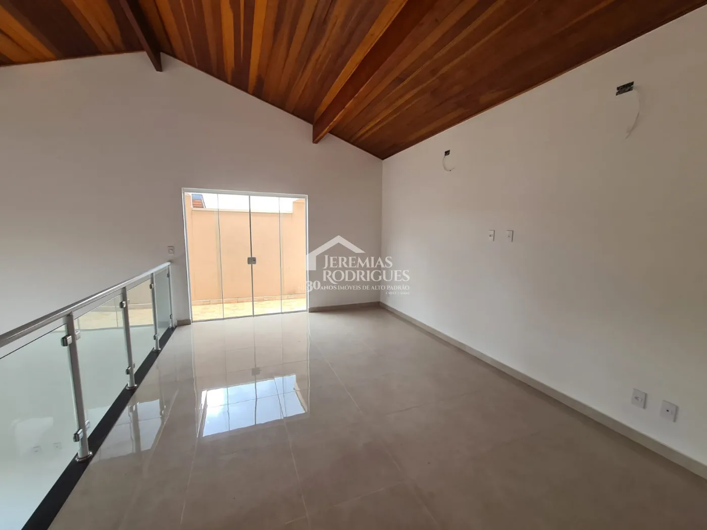 Casa com 3 dormitórios, 154 m² - Condomínio Parque Esperança - Taubaté/SP.